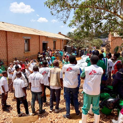 RDC: La course pour contenir l&rsquo;épidémie d&rsquo;Ebola est loin d&rsquo;être terminée alerte MSF